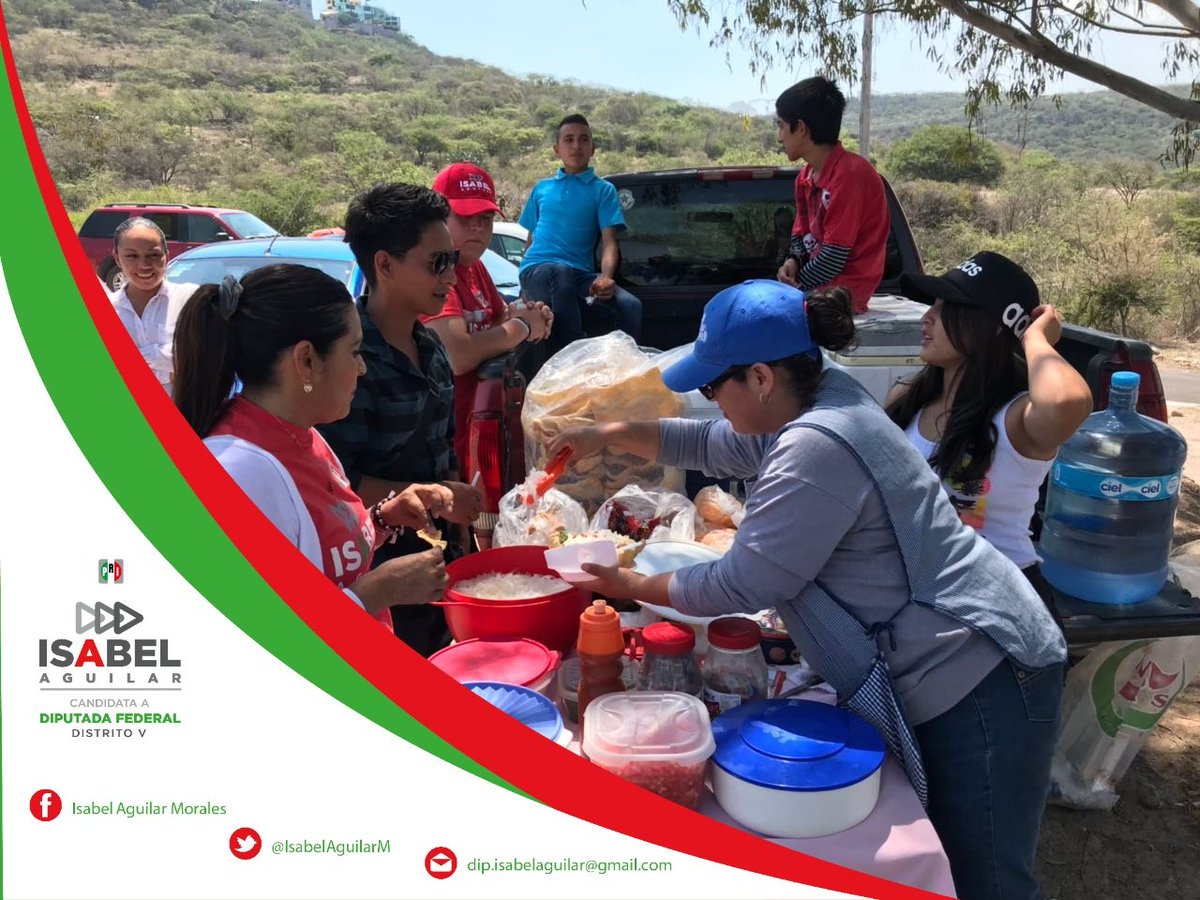 IsabelAguilarM's tweet photo. Con mucha emoción fuimos a apoyar al equipo de fútbol  de la comunidad de Fresno, Huimilpan. #CuentaConmigo https://t.co/7dwNWYvGFn