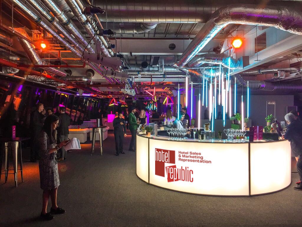 BenoitDubuisson's tweet photo. This Wednesday 23/05 @TheHotelBXL will attend an amazing event with the 🇬🇧 MICE industry and organised by the brilliant @hotelrepublic team! @CheesegraterLdn Leadenhall Building. https://t.co/DKl47atShZ