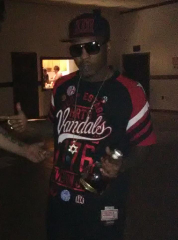 B3yond 1nfinity....31 Gang Ent