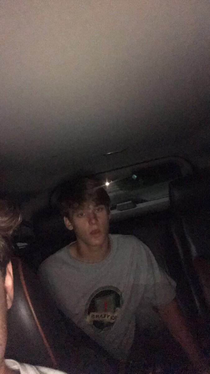 everhart_grant2's tweet photo. Hbd @MaxLutz53 tell your mom I’m sorry about the light https://t.co/fpYGcCyP5z
