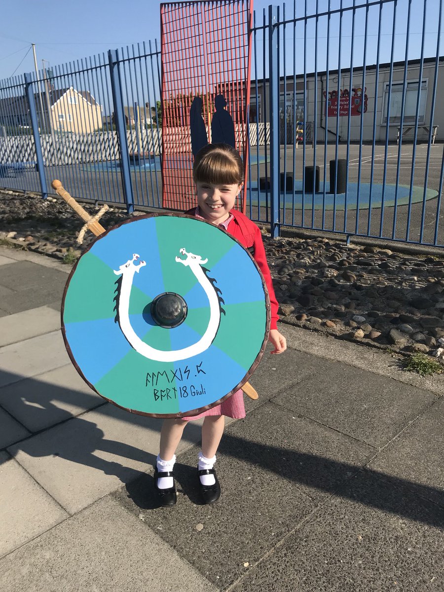 JonathanPounder's tweet photo. Alexis taking her homework into school this morning- proud daddy! https://t.co/v3By6pnszc
