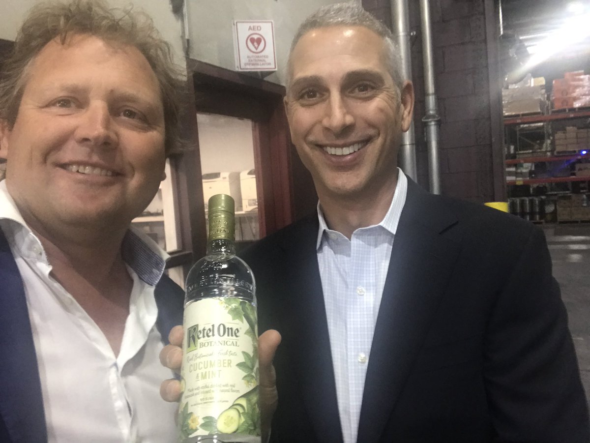 DAntvelink's tweet photo. #productconfrontatie in #newyorkcity. Prachtige reis achter de boeg! Moeten we vaker doen! #logostiek #forwarding #alpherium #nedcargo. https://t.co/qq1QGUIZte