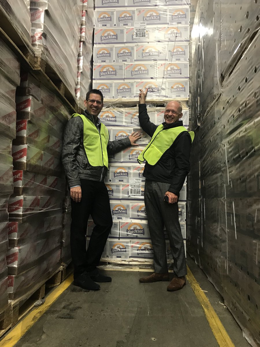 DAntvelink's tweet photo. #productconfrontatie in #newyorkcity. Prachtige reis achter de boeg! Moeten we vaker doen! #logostiek #forwarding #alpherium #nedcargo. https://t.co/qq1QGUIZte