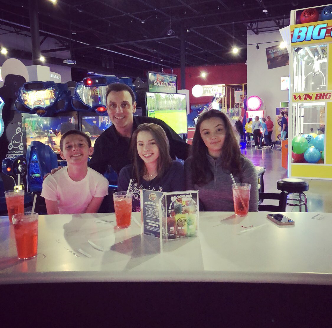 Dominickpalazzo's tweet photo. La Famiglia! Great weekend with the kids. Such a different expirence with 14 year olds. Truly blessed... https://t.co/1fDP7ioQ3m