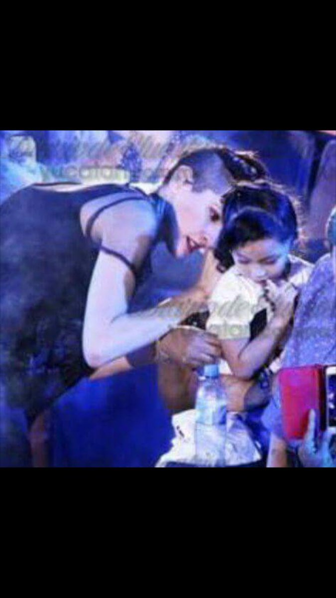 maricarmenpooth's tweet photo. Feliz cumple años #6 a mi minihaashfan 🎂🎂 @haashoficial @pexoxaprinces https://t.co/MvH6gSxxtl
