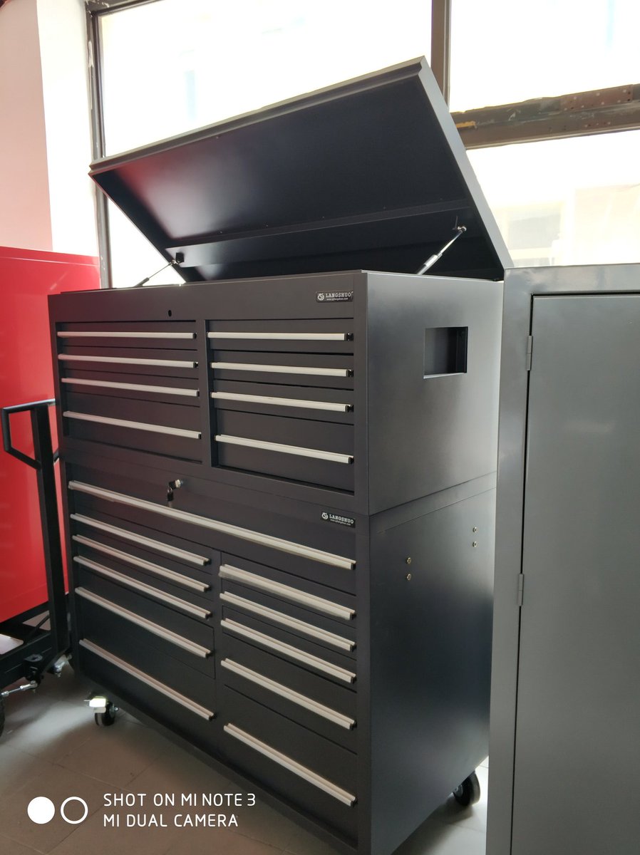 Black roller cabinet/top~bottom