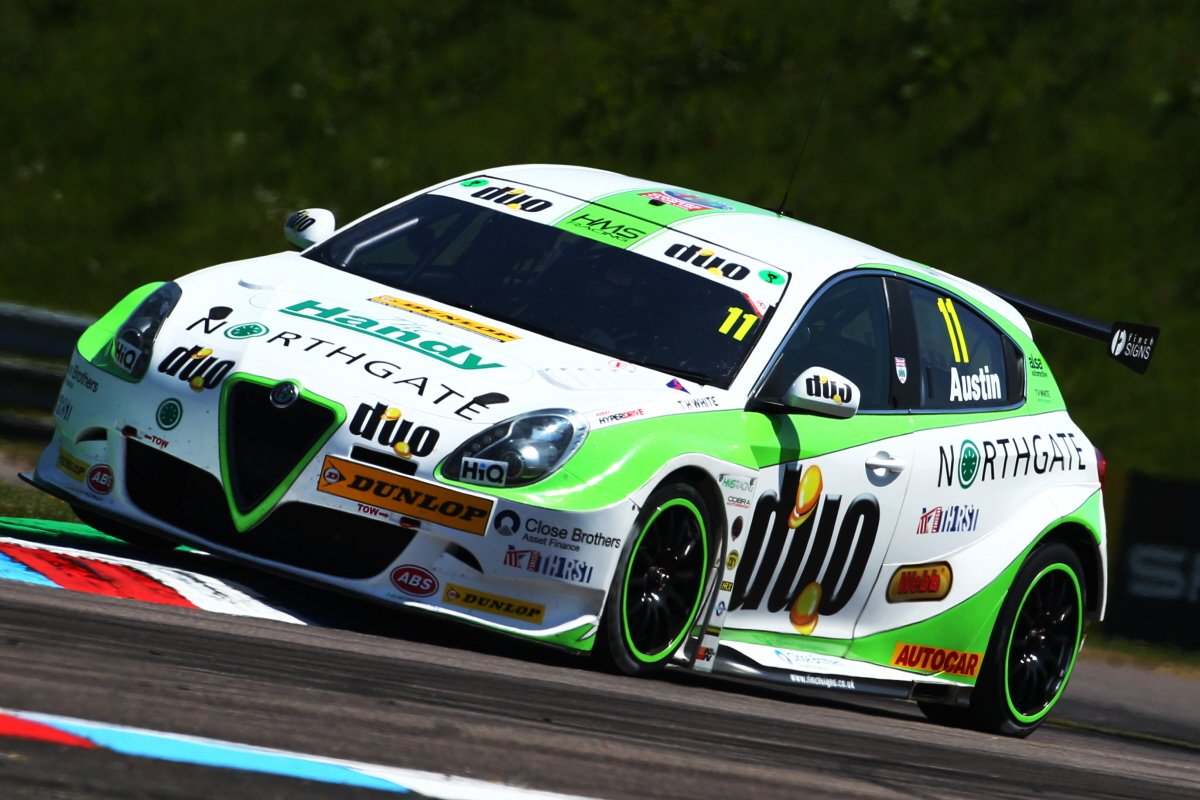 HMSRace's tweet photo. LATEST NEWS: Strong Pace But Limited Opportunities Hinder @RobertoAustini Points Potential In @DunlopBTCC At Sunny @thruxtonracing - read more here: https://t.co/q2kM2sRftm https://t.co/AR2Y2FycrM