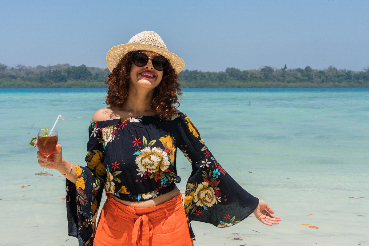martininmore's tweet photo. 34 countries. 103 cities. And the rest of the world to explore Kamiya Jani gave up her full-time media job to pursue her dreams. A former TV Anchor at Bloomberg TV India and ET Now, she is the Founder and Editor-in-chief at @CurlyTalesBlog https://t.co/QMKSD3W9rk  #travelblogger https://t.co/qE7CgQ8SB5