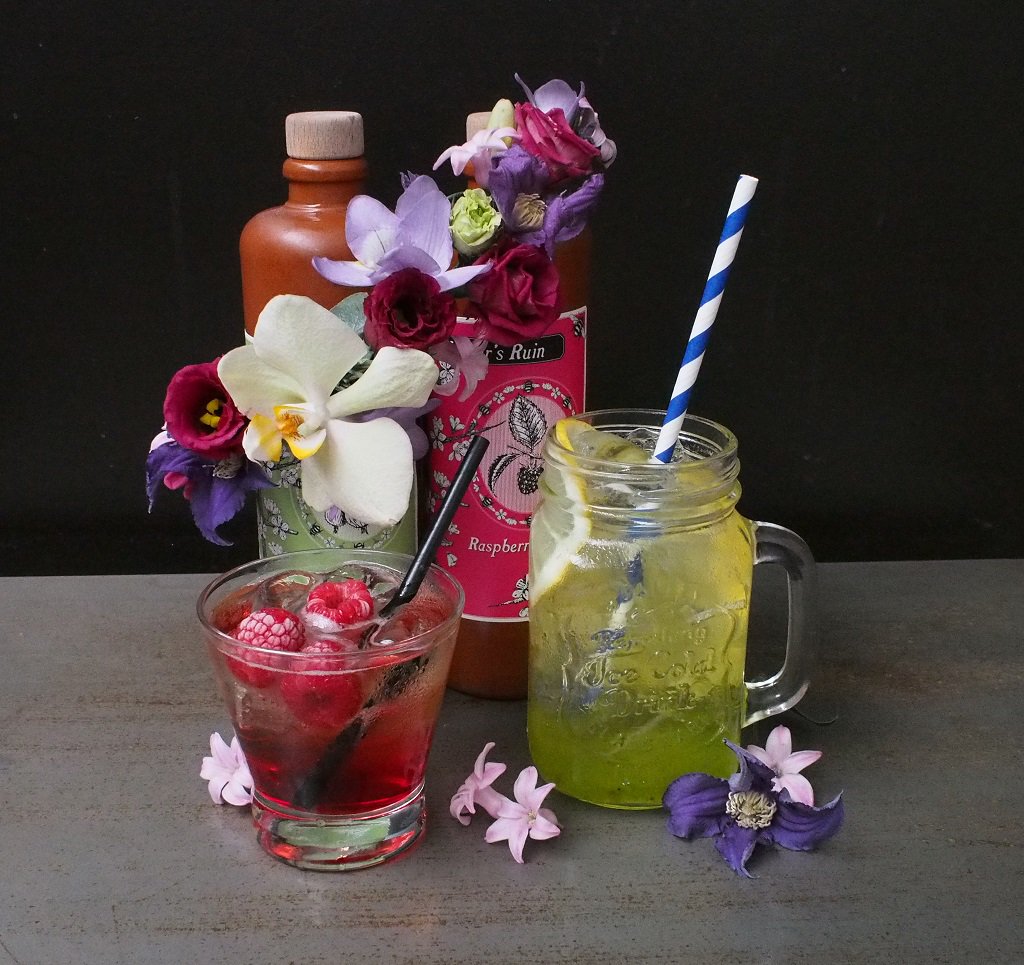 wfcouncil's tweet image. Learn to create your own floral headdress or buttonhole at the All Dressed Up In Flowers fringe #RHSChelsea event @E17Wetlands this Saturday. 

You can also sample the seasonal cocktail menu and a selection of finger foods. 

Tickets available: ow.ly/xupv30k6lfx