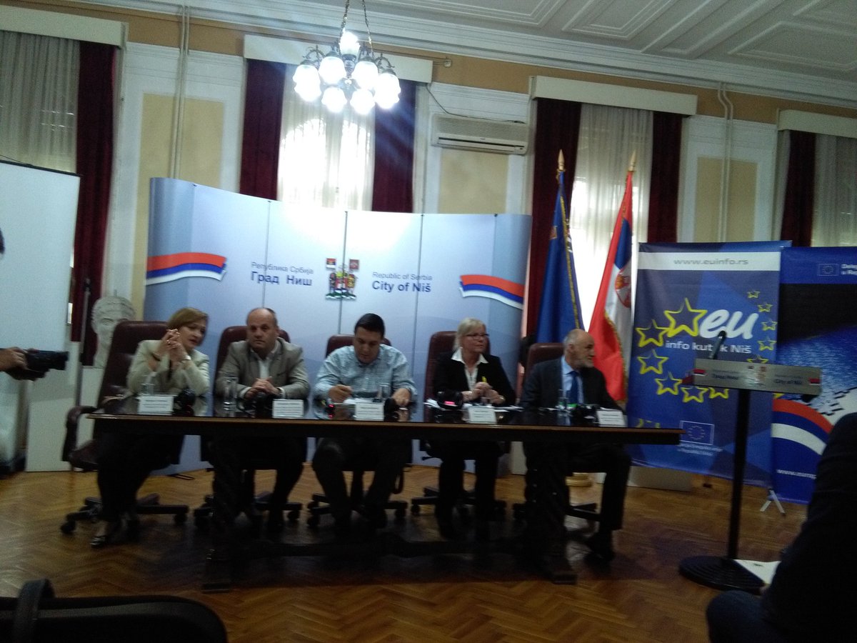 azbukiorg's tweet photo. Predstavnici EU u Nišu
#azbuki #euinfopoint https://t.co/KfZnreHRTa