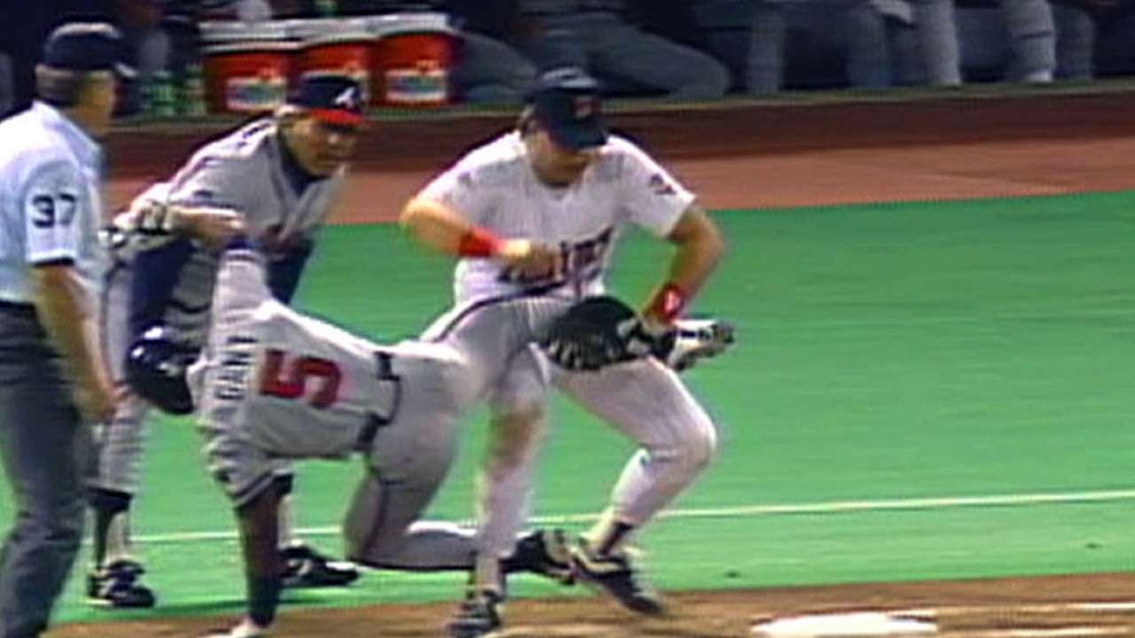 Happy 58th birthday to former Twins All-Star Kent Hrbek! Pretty sure Ron Gant didn\t send a card. 