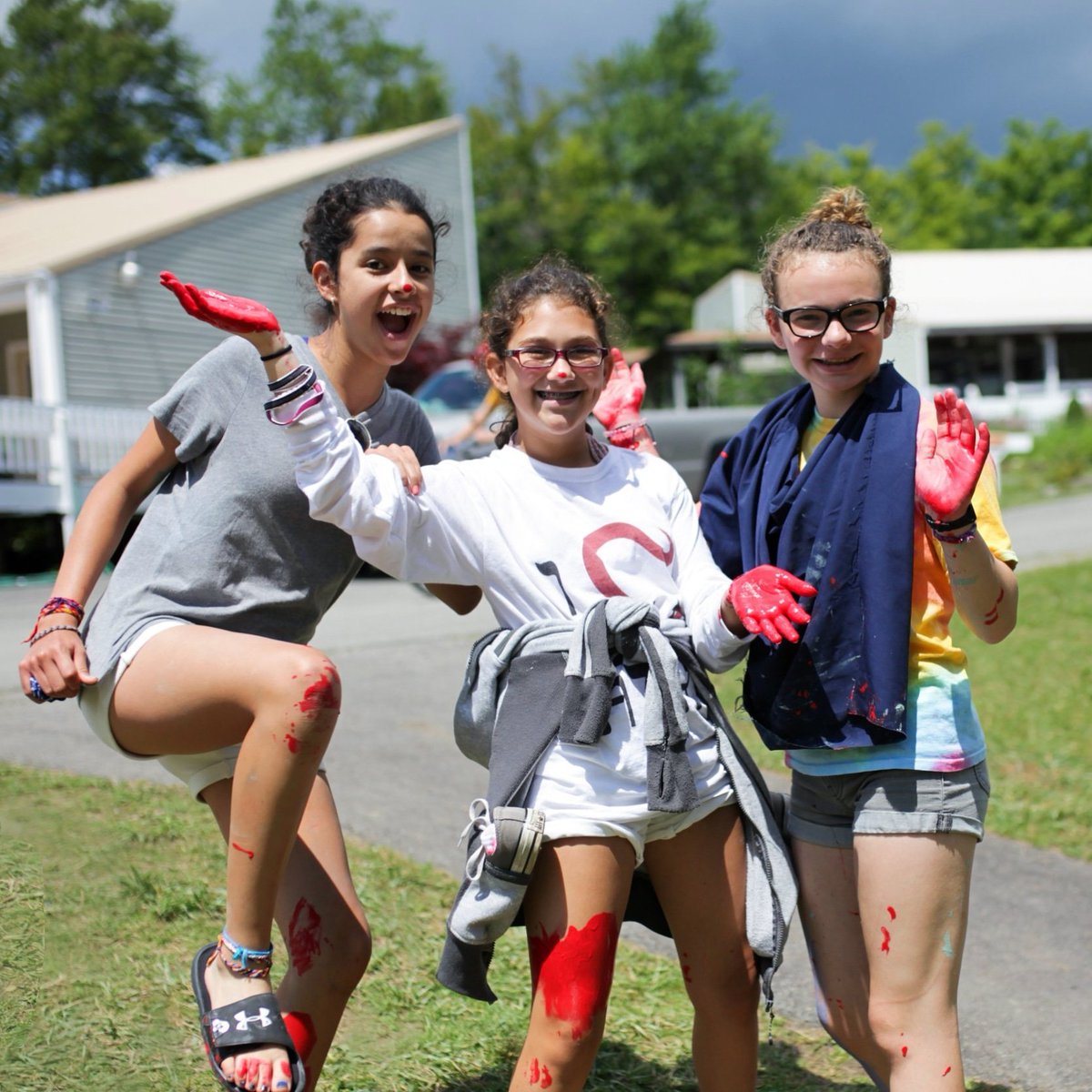 Caught red handed (and red nosed, footed, legged...) 😋

#red #caughtredhanded #painting #goofy #art #jewishcamp #campzeke #summercamp