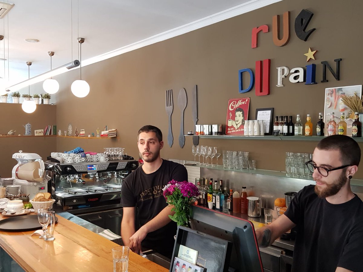 AstoriaCMA's tweet photo. The great and trustworthy Astoria #Plus4You is offering a great good morning to all the customers of illy cafè in Bucharest!
#AstoriaThinkEspresso #AstoriaEspressoMachines  #EspressoCoffee #EspressoLovers #Illy https://t.co/7cKoxFtBQR