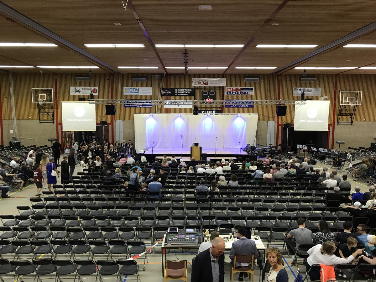 Pinksterdienst van <a href="/gkupkn/">Geref Kerk Urk PKN</a> achter de rug alle vrijwilligers bedankt voor het helpen bij het opruimen.