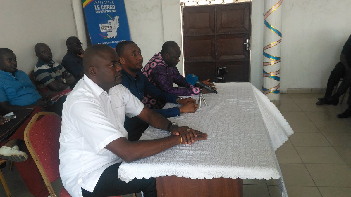 CongoQue's tweet photo. Début de la discussion à tsietsie @pointe noire nous sommes tous d un même pays @ExauceNGAMBILI  @GouvCongoBrazza https://t.co/zLM61c1DN5