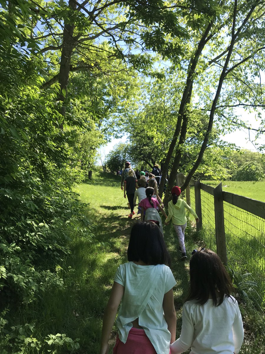 We made it to the farm! Let the adventure begin🤗 It is the perfect day to learn about Biomimicry! <a href="/SciSocWeston/">Susan Erickson</a> <a href="/westonpublic/">Weston Public School</a>