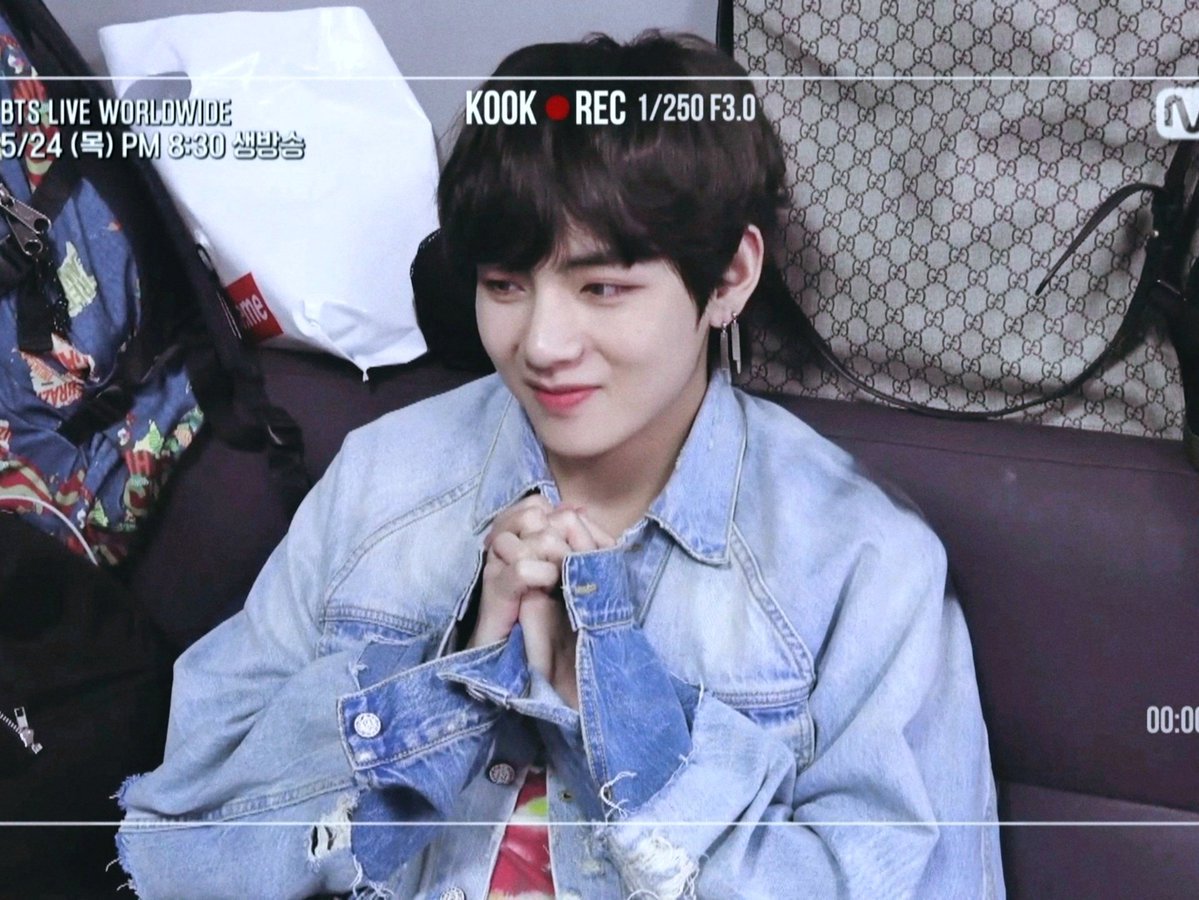 taehyungpic's tweet photo. ⚠RT TO VOTE ⚠

1 RT = 1 VOTE 

#PremiosMTVMiaw 
#MTVLAKPOPBTS 
#MTVBRKPOPBTS 
#MTVLAFANARMYBTS https://t.co/tRckc7d5ZS