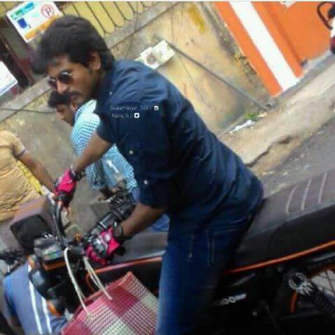 #Throwback Picture #Rajinimurugan Shootingsport😍😍😘 #Prince @Siva_Kartikeyan Thalaiva👌👌😘😘🙌🙌😊👍 @AllIndiaSKFC @AnandSkfc @ponramVVS