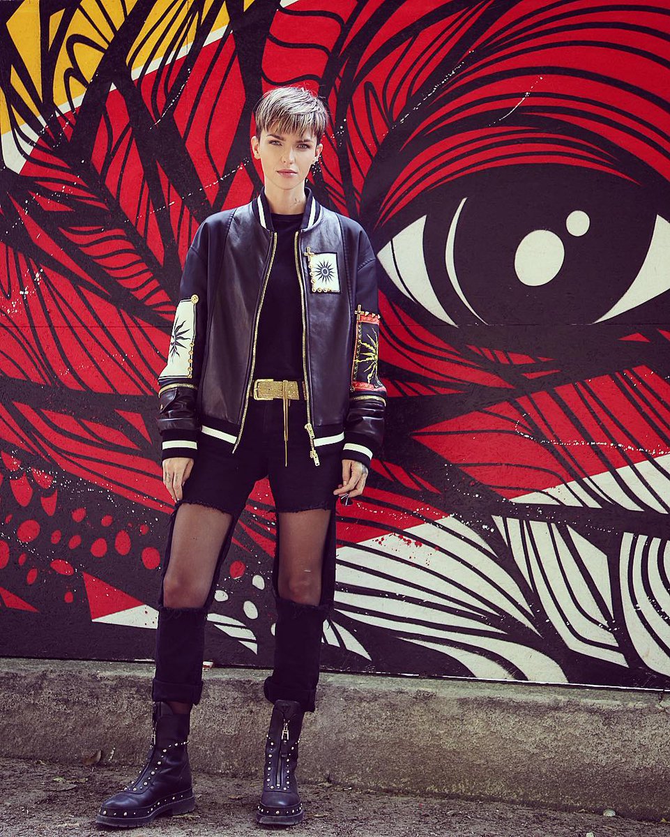 .<a href="/RubyRose/">🥀</a> wearing Fausto Puglisi  printed bomber jacket with leather inserts. #FaustoPuglisi #RubyRose #MadeInItaly
faustopuglisi.com