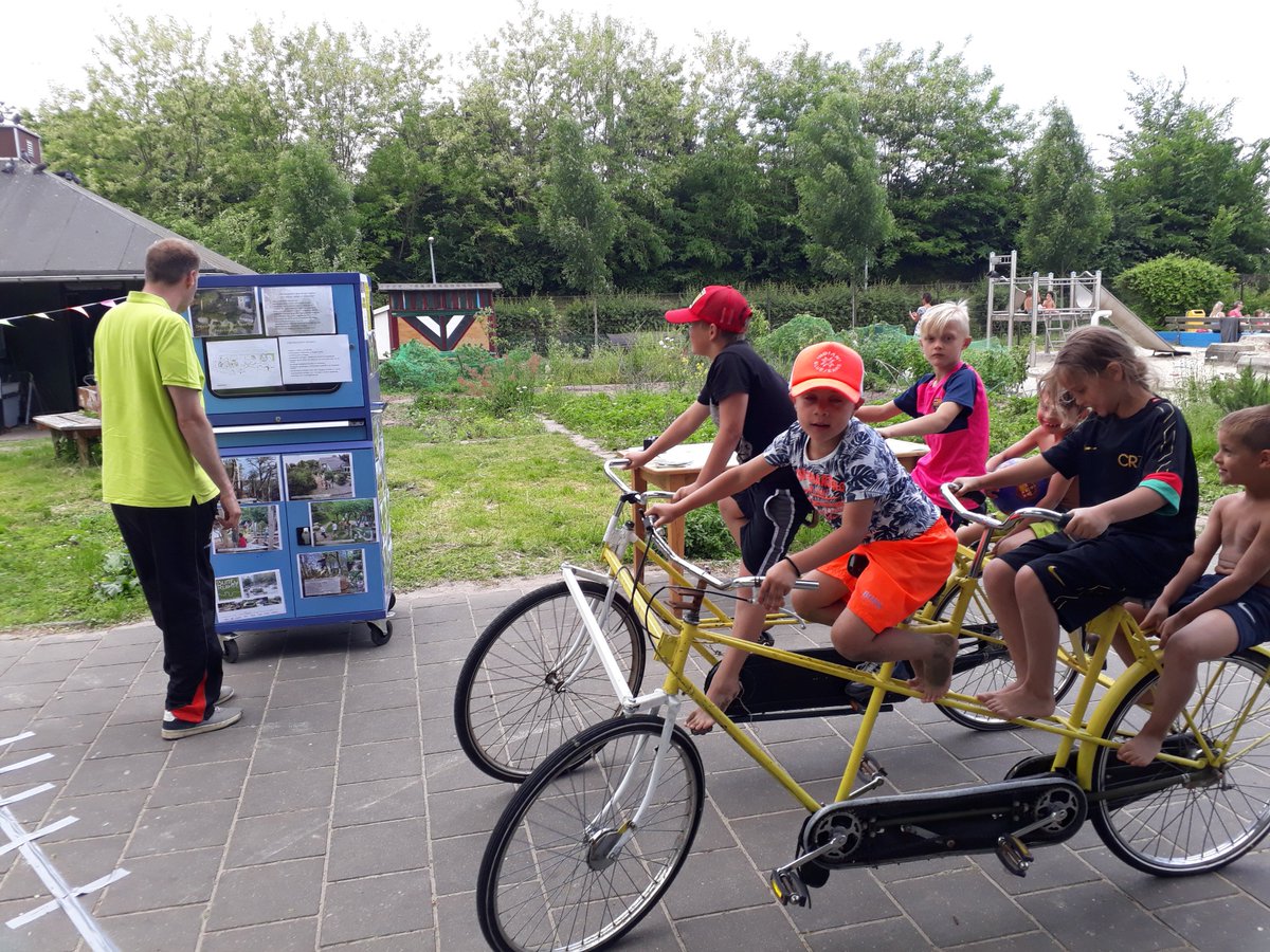 Presentatie van nieuwe speeltuin ontwerp in <a href="/SpeeltuinNP/">SpeeltuinNoordsepark</a> tijdens #eugreenweek #gmjd #natuurlandschap #natuurspeelelementen #gezondegelukkigestad #noordsepark