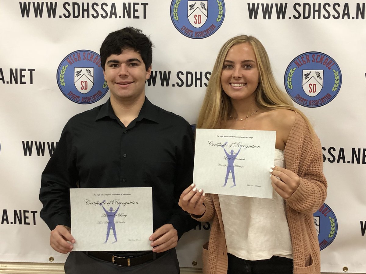 HelixScotties's tweet photo. Congrats to L. Stronach and A.Berg as they were recognized by the #sdhssa at the scholar-athlete breakfast this morning https://t.co/83vzkxbucd