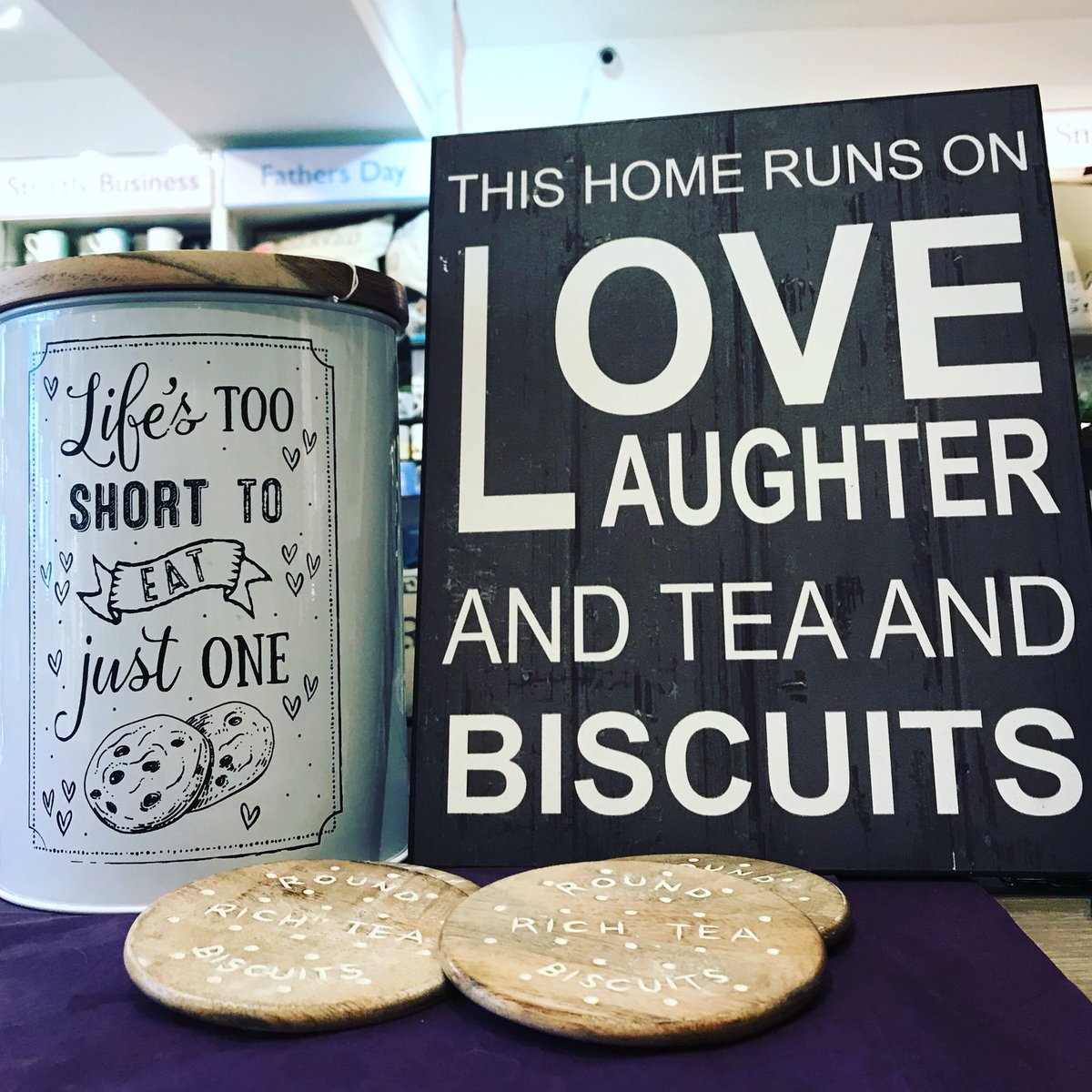 GuildFHomeGifts's tweet photo. Ahhhh time for an afternoon cuppa and a biscuit!? Lovely! #teaandbiscuits #yummy #relax #coasters #biscuittin #loveguildford #supportguildford #supportlocal @IndieRetailUK @GuildfordTIC @savethehighstr https://t.co/zT14miHdhh