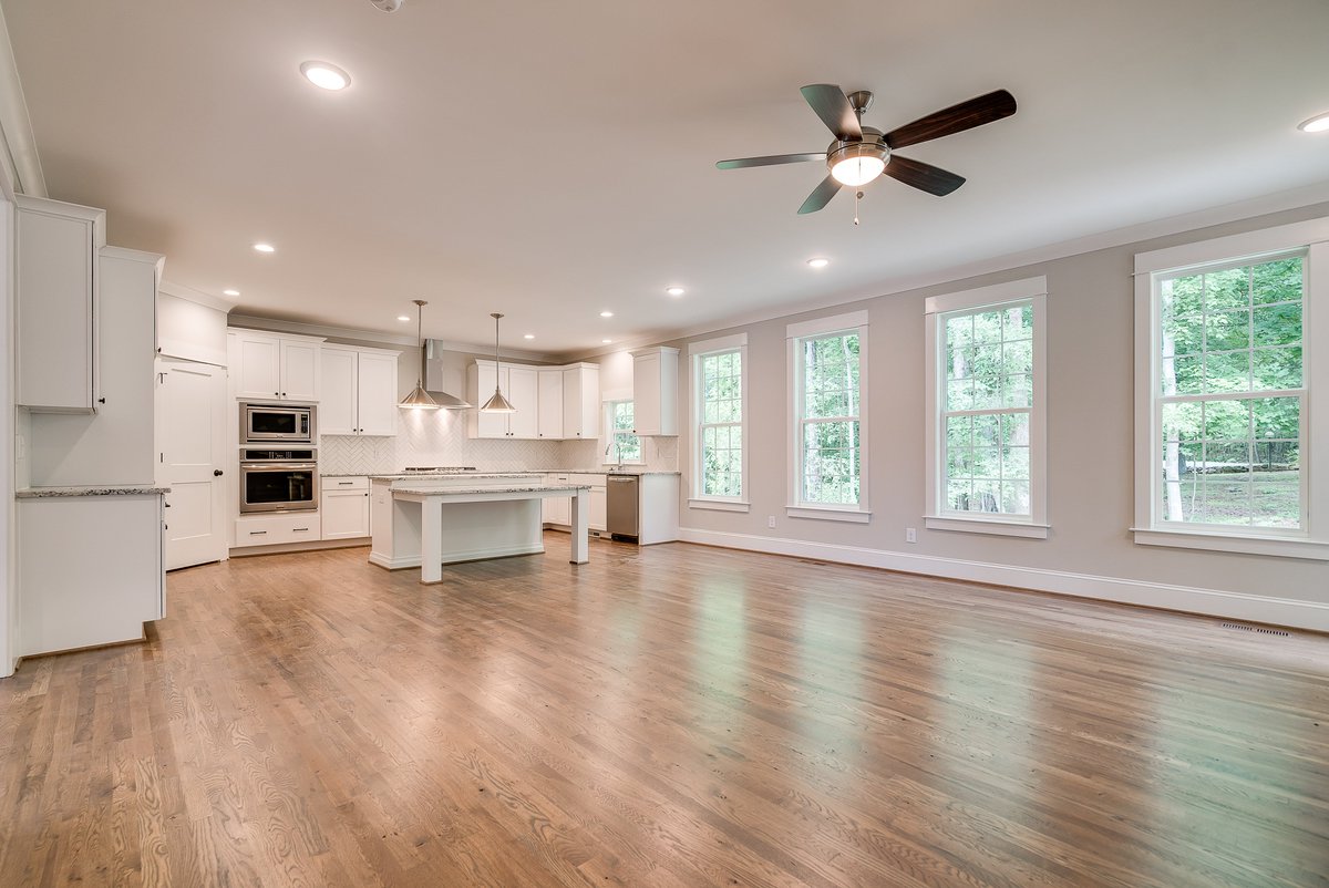 cme2sell's tweet photo. Don't miss the LAST home available in #Ramsley of Chapel Hill! View more about this beautifully designed home:
https://t.co/IAH7WGBJFj
#lisaellisandcompany #ramsleychapelhill #newhomes #chapelhill #realestate #chapelhillhomes #luxuryhomes #chapelhilliving https://t.co/U2oyksU1GZ