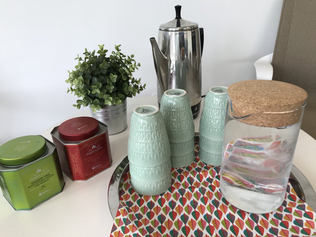 CollaboXD's tweet photo. Getting ready to have some friends over in our very own collabo space! #designbettertogether #collabolife https://t.co/J4Mh9LnHt9