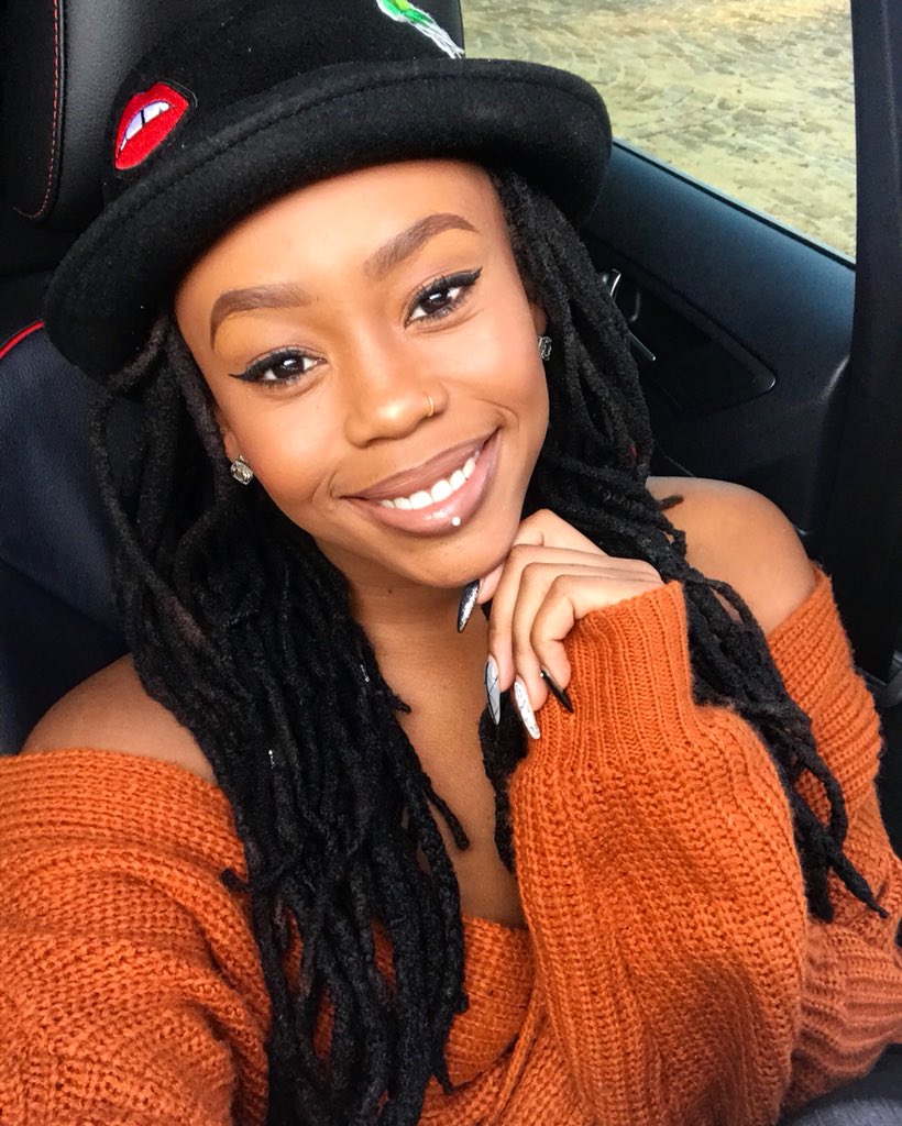 BontleModiselle's tweet image. A Caramel Treat! @RevlonSA and I did iiiiiiiit 💄💋

#ColorStaySA #LiveBoldlySA