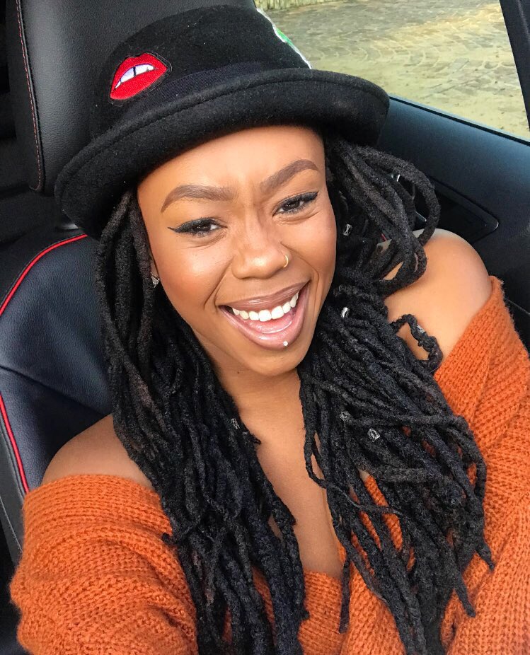 BontleModiselle's tweet image. A Caramel Treat! @RevlonSA and I did iiiiiiiit 💄💋

#ColorStaySA #LiveBoldlySA