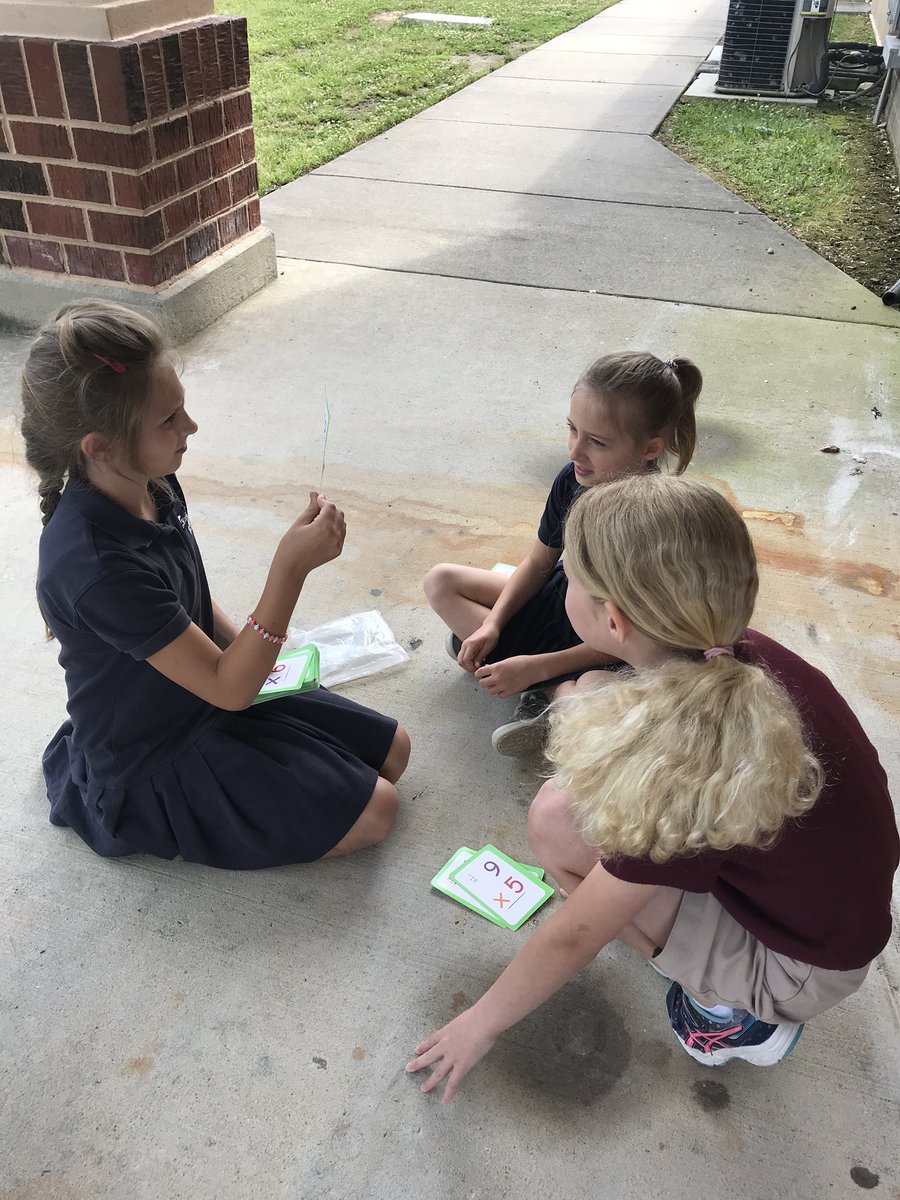 TammyHeuts's tweet image. Beautiful day in Eagle Country to practice fluency 🦅➕➖➗✖️
#mathoutside
#ontask
#Eagles
@EASTWAKEACADEMY @JacobsEwaPrin