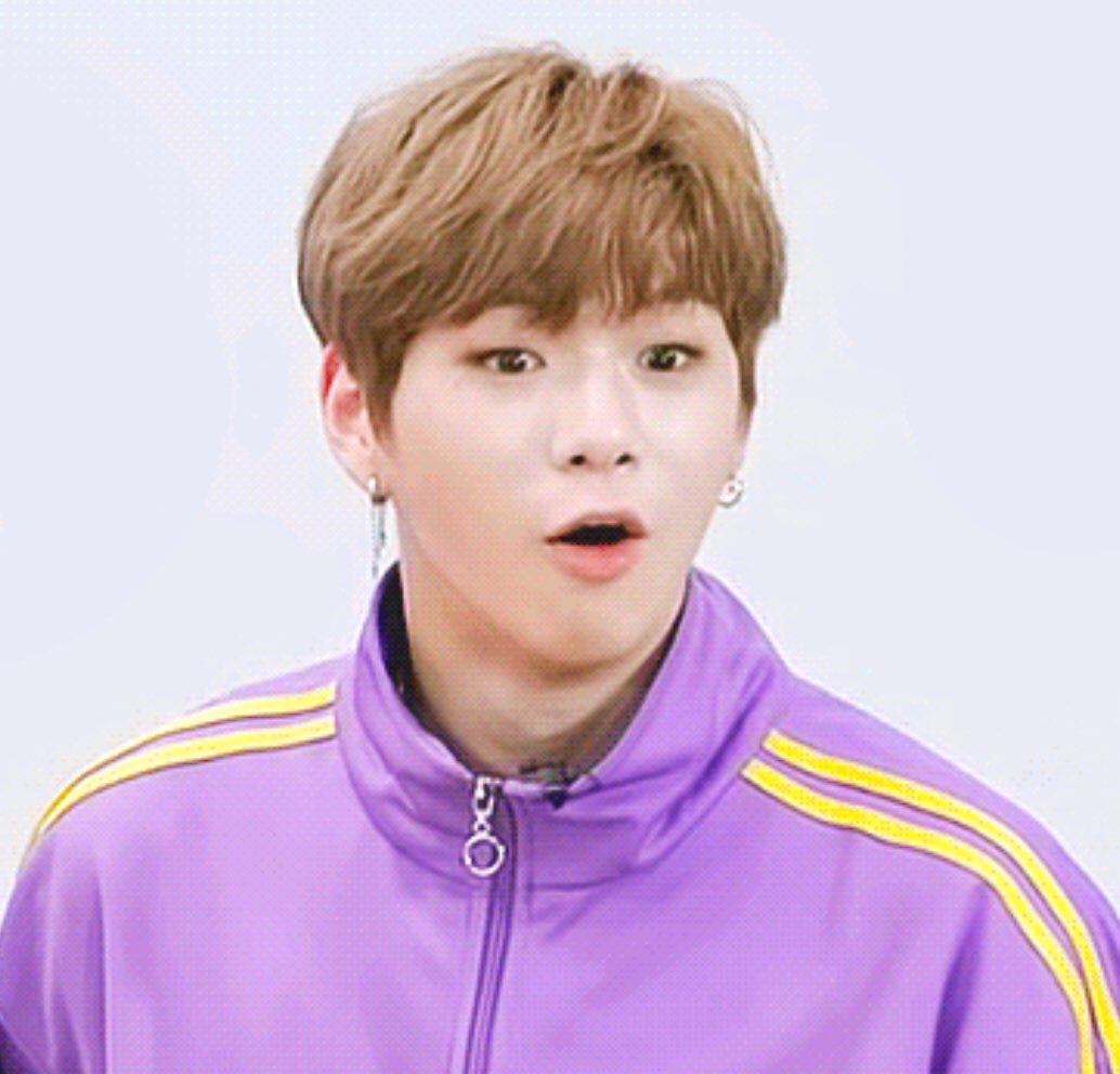 DanikEffect's tweet photo. 애기 놀랬어 https://t.co/EvW7ljXm8p