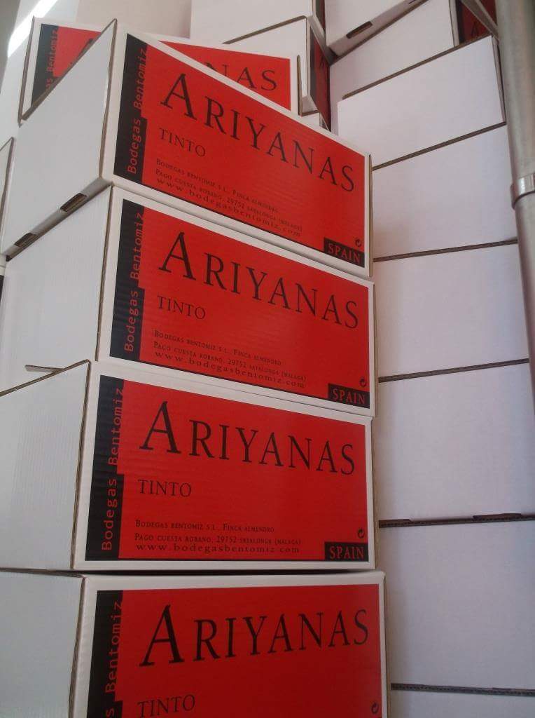 EnocionesW's tweet photo. En Enociones Harys Wines estamos ya con los brazos abiertos para recibir el nuevo Ariyanas David tinto dulce Merlot de nuestra Bodeguera Clara Verjeih de Bodegas Bentomiz!
Próximamente en las mejores mesas! https://t.co/IvPXJhRyui