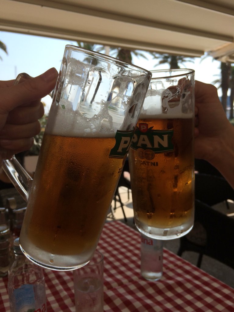 SparkleGG1's tweet photo. Cheers!! #CroatiaLife https://t.co/WMXMIxaT0b