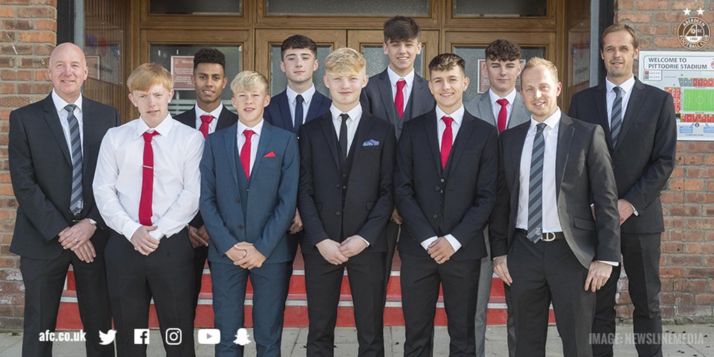 Meet the eight <a href="/AberdeenFCYouth/">Aberdeen FC Youth Academy</a> Graduates making the step up to full-time football at Pittodrie. Congratulations lads! 👏🏻
Find out more here ➡️ bit.ly/2rYRndT

#StandFree