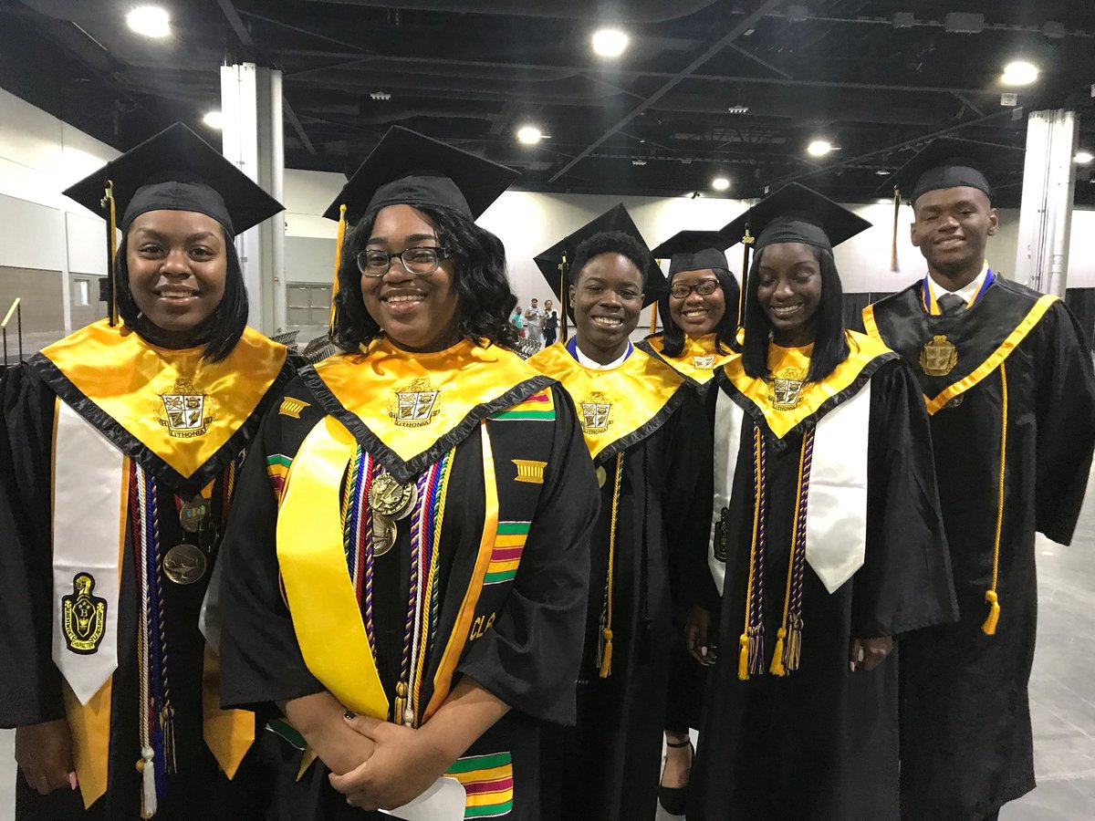DeKalbSchools's tweet photo. Happening now: Lithonia High School graduation #DeKalbGrad18 https://t.co/h8A8Pv5V3t
