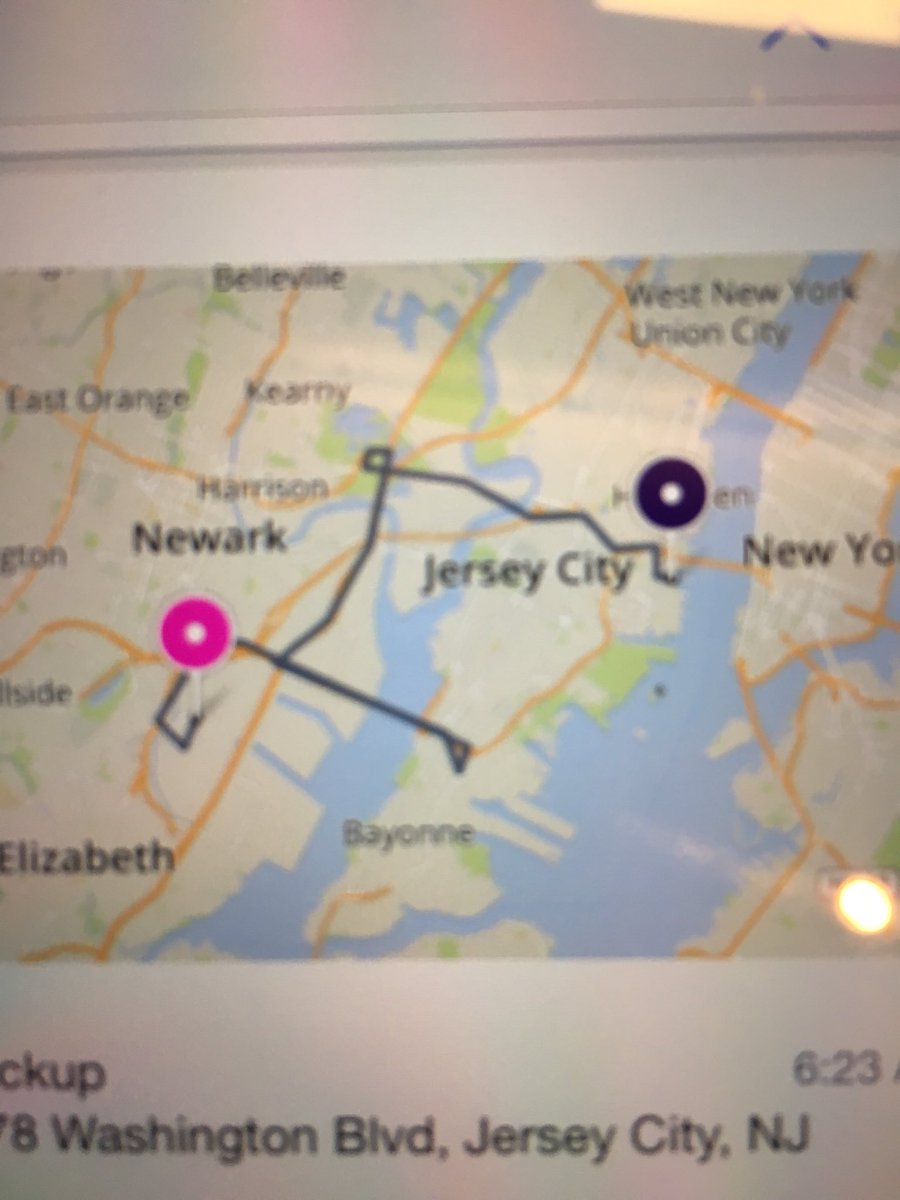 cindysxu's tweet photo. @AskLyft @lyft had the worst lyft ride ever, driver drove me around, over the bridge &amp; back around. Missed my flight. U GUYS CHARGED ME 50% EXTRA FOR HIS MISTAKE. I’ll take @Uber next time. #lyftsucks https://t.co/Jy4SN7xRXD