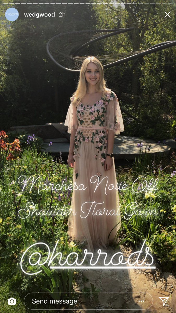 sallypotterton's tweet image. I spent this morning performing The Lark Ascending at @The_RHS #chelseaflowershow press day in the beautiful @Wedgwood show garden. To top it off I was allowed to borrow this incredible @MarchesaFashion floral gown to wear for the occasion, courtesy of @Harrods 😍