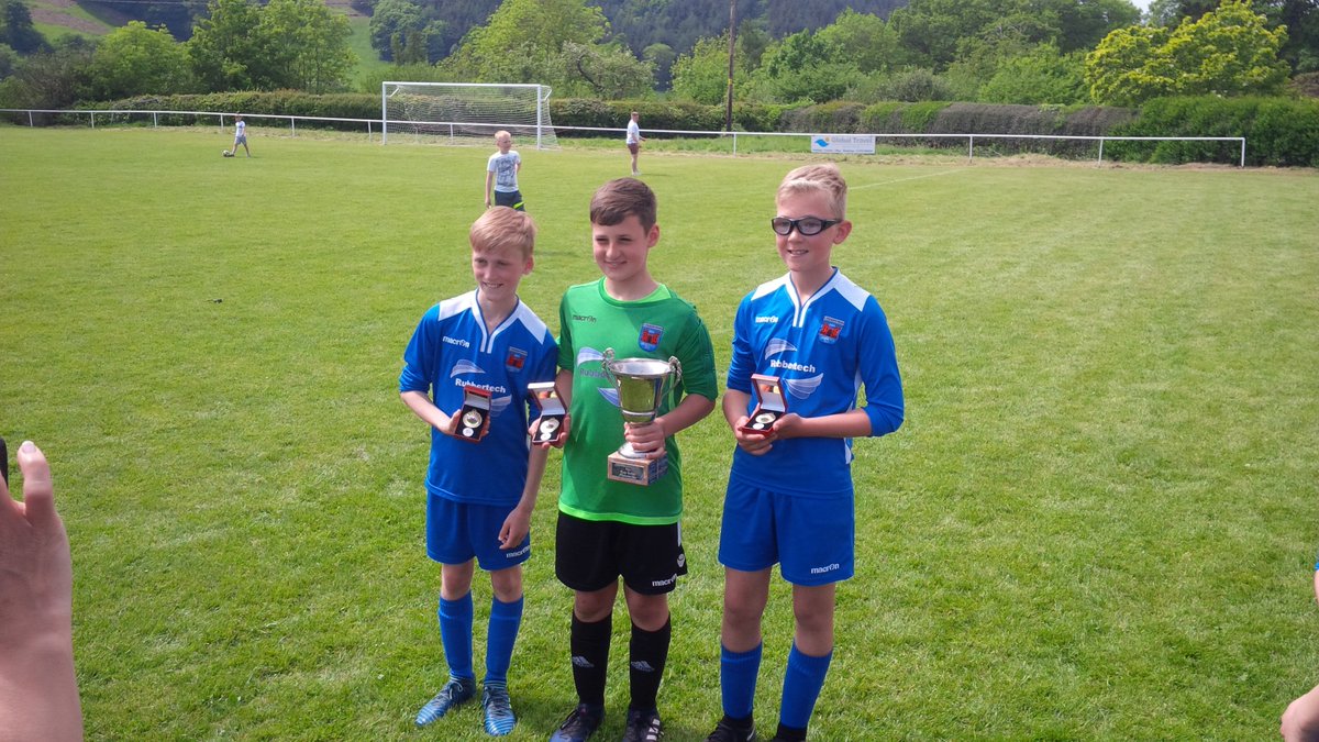 Ysgol Glan Clwyd (@ysgolglanclwyd) on Twitter photo Llongyfarchiadau i Gwion, Morgan ac Ifan <a href="/YGCanrhydeddus/">Anrhydeddus 2017 2022</a> oedd yn rhan o dim peldroed -12 Rhuthun a enillodd Gwpan Tony Collins dros y penwythnos. <a href="/addgorffygc/">addgorffYGC</a> Llongyfarchiadau i Gwion, Morgan ac Ifan <a href="/YGCanrhydeddus/">Anrhydeddus 2017 2022</a> oedd yn rhan o dim peldroed -12 Rhuthun a enillodd Gwpan Tony Collins dros y penwythnos. <a href="/addgorffygc/">addgorffYGC</a>