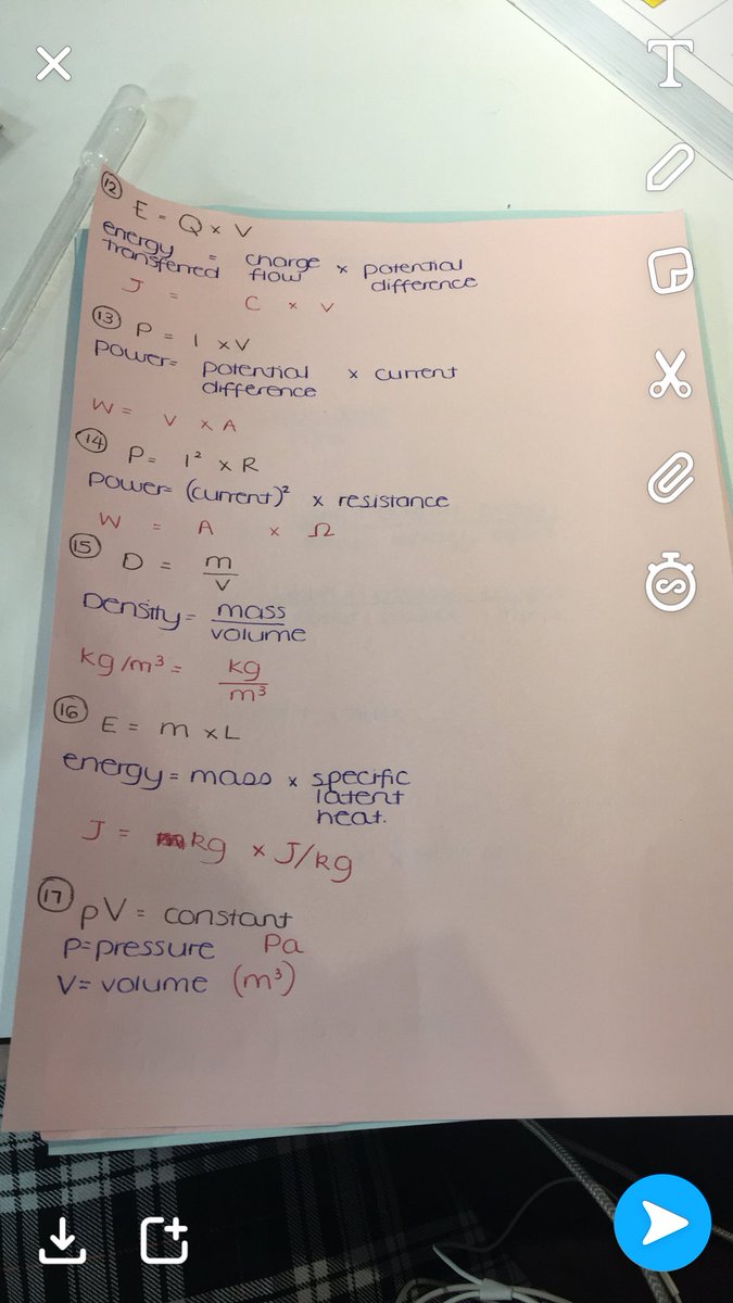 emiliaapagee's tweet photo. these are all the equations you need for paper 1 physics for aqa higher hope it helps :) x #aqaphysics #GCSEs2018 #gcsephysics #physicsequations https://t.co/53ByjBUEGG