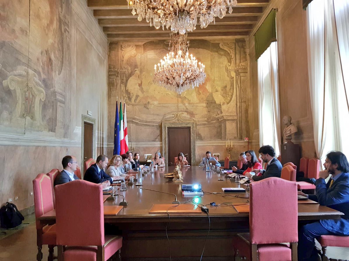 GabrielMariya's tweet photo. I was glad to exchange w/ @robi_cocco DeputyMayor 4 #DigitalTransformation &amp; #CitizensServices &amp; her team. Great presentation #MilanoDigitale including #eID #5G services #ePayments #DigitalSkills #DataEconomy #eGov #OpenData #STEMinCity #GirlsinICT #SaferMilano #Cybersecurity https://t.co/gXdX0bcC9J
