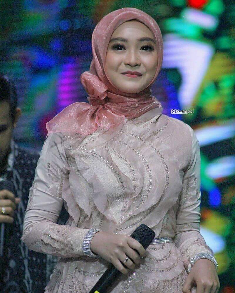 Lovsubb's tweet photo. Dd geulis kapan tampill
EGA DI IRAMA RAMADHAN IVM https://t.co/mEzkgnP8G8