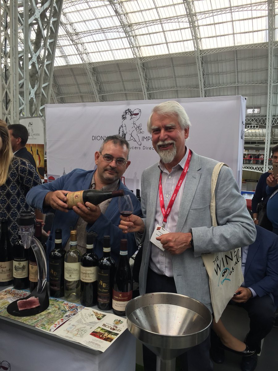 Discovering some seriously awesome wine. #worldwines #bellisimovino #olympicwines @londonwinefair