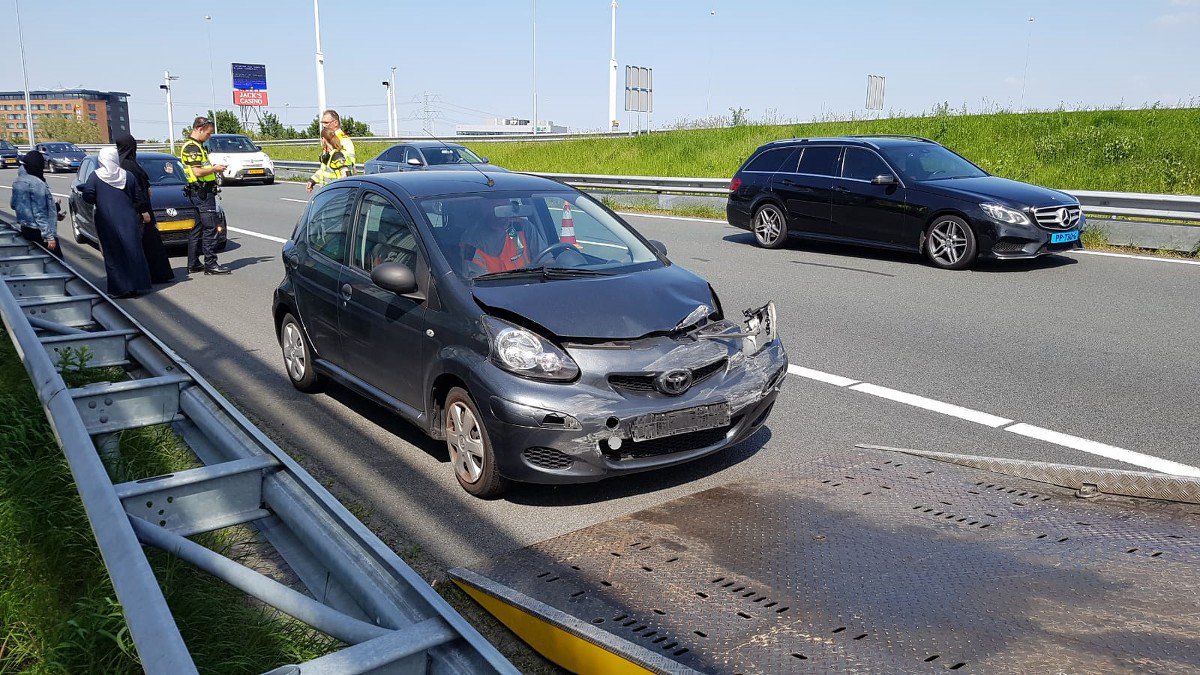 File door aanrijding bij Coentunnel  at5.nl/artikelen/1823… https://t.co/7Zyo26QUVf