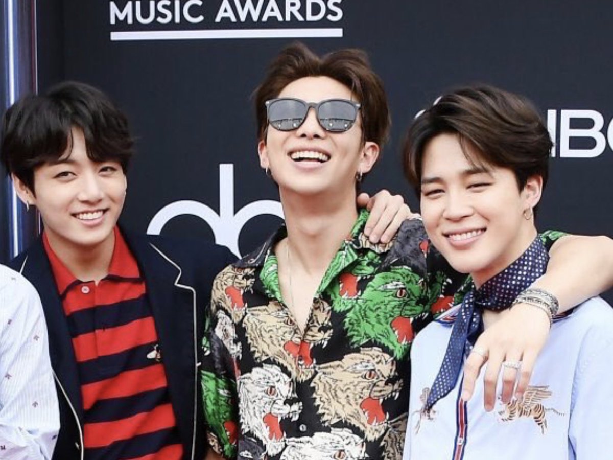 rmdoingthings's tweet photo. Kim Namjoon radiating joy. https://t.co/W7ImbluEdr