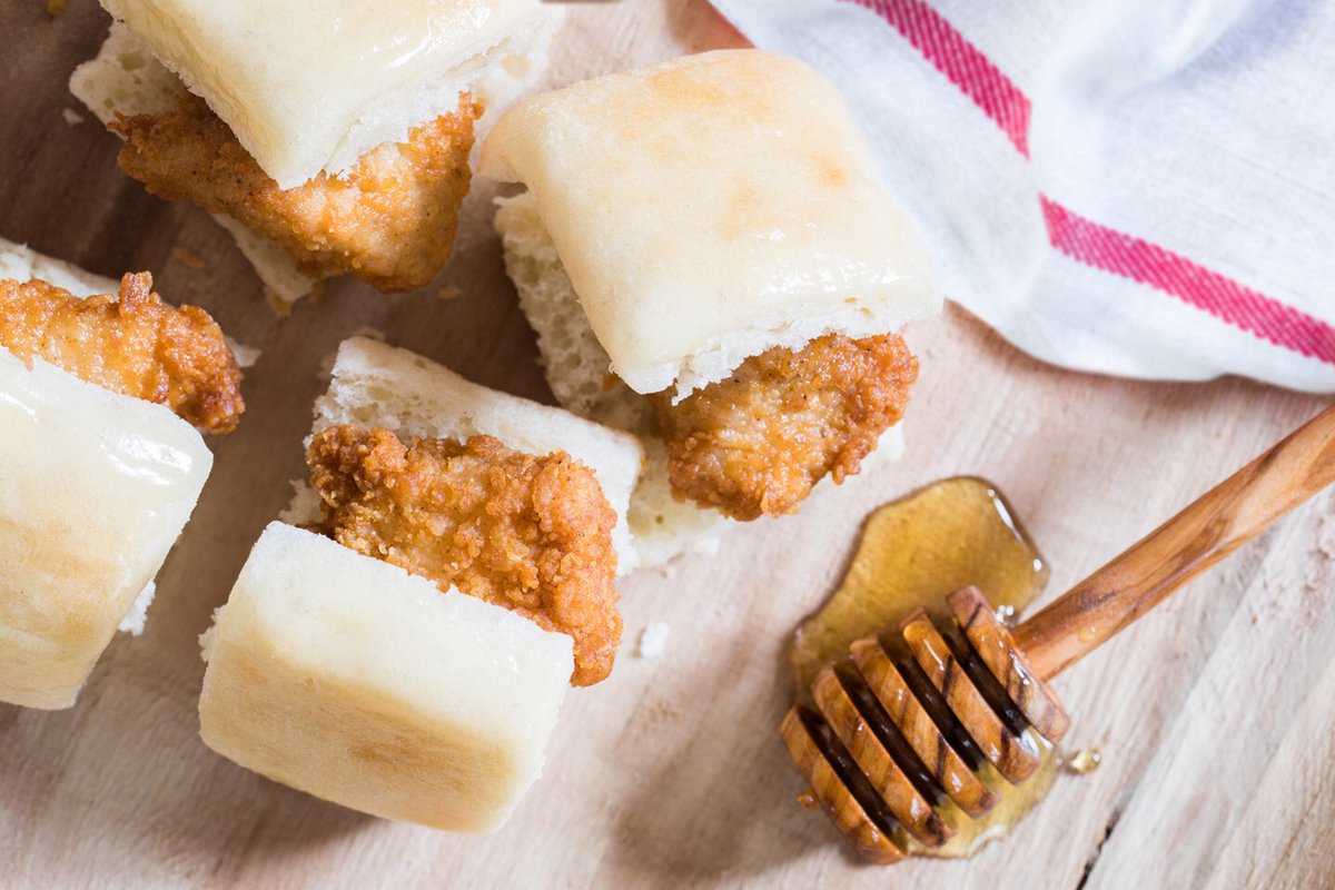 While it may be ⛈ today, we’re bring out the ☀️ because it’s Mini’s Monday! We’re serving Minis till 8pm today and for every Monday in May! #MiniMondaysinMay