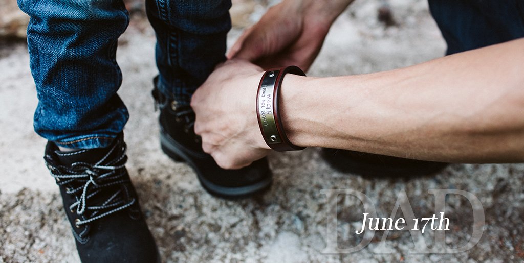 mavenmetals's tweet photo. June 17th we celebrate every Dad, Step Dad &amp; Grandpa. Even if he doesn't wear jewelry any Dad would love something designed by his kids. Our Father's Day guide has cool ways to design a leather band for Dad! 
https://t.co/wUmstOoAyN…/ne…/fathers-day-just-around-the-corner https://t.co/bkMqWjpelI