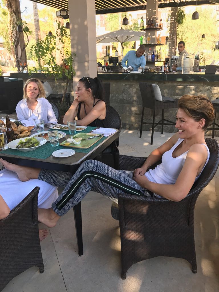EmmaWillis's tweet photo. #TB to my gorge Morocco shoot with @nextofficial πβοΈ trousers are featured in my edit π...Link here π https://t.co/5Hs519oKae #emmaloves #sidestripes #ad https://t.co/e4hzMHyCep