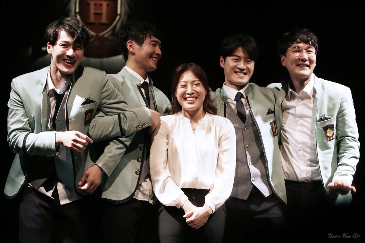 qmffnek0's tweet image. 180517 연극 #B_Class 커튼콜 사진

#이이림 
#조풍래
#김대현 
#오경주
#남유라