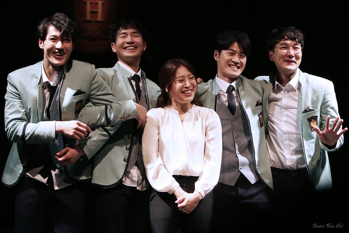 qmffnek0's tweet image. 180517 연극 #B_Class 커튼콜 사진

#이이림 
#조풍래
#김대현 
#오경주
#남유라